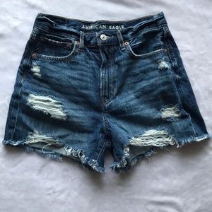 AE 90s Boyfriend Shorts